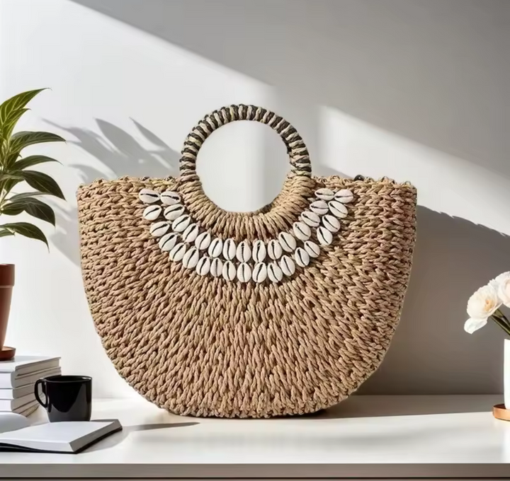 Shells round bag
