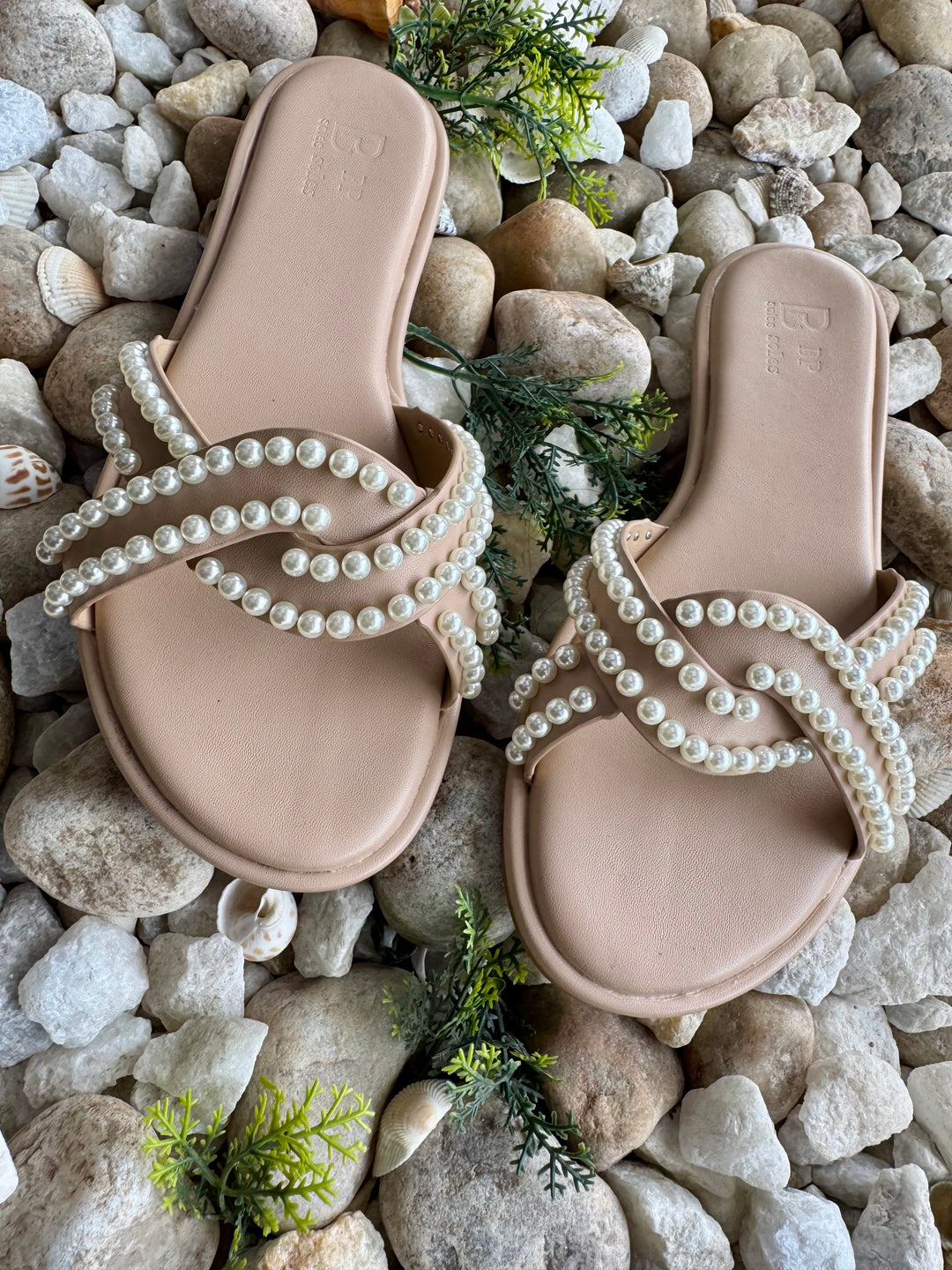 Effortless summer sandals