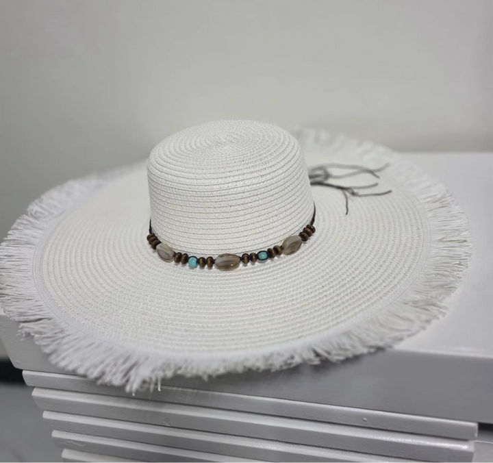 Unfinished beach hat with beads