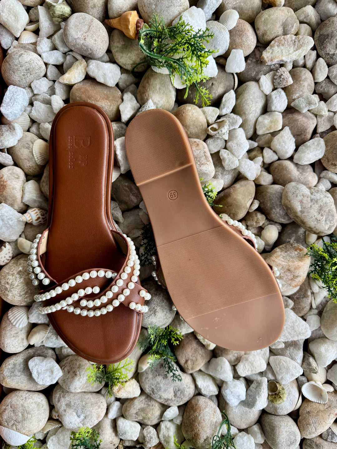 Effortless summer sandals
