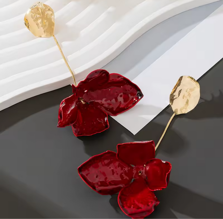 Dangle rose earrings