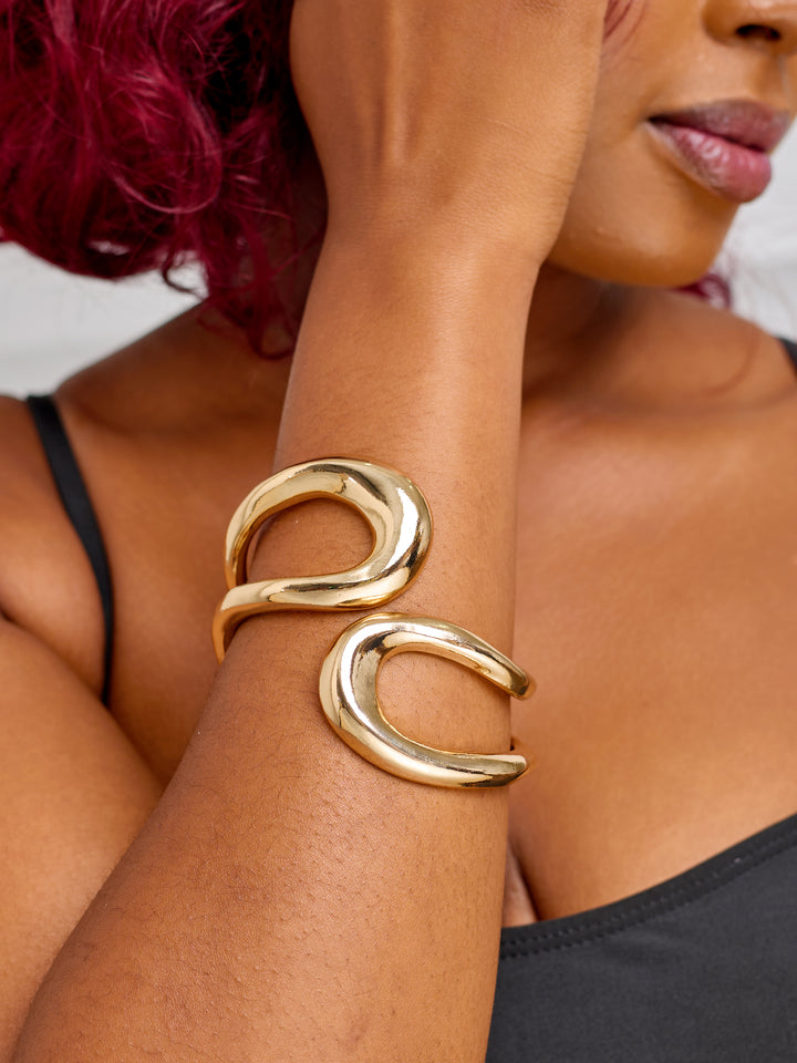 Stylish stackable women’s bracelet