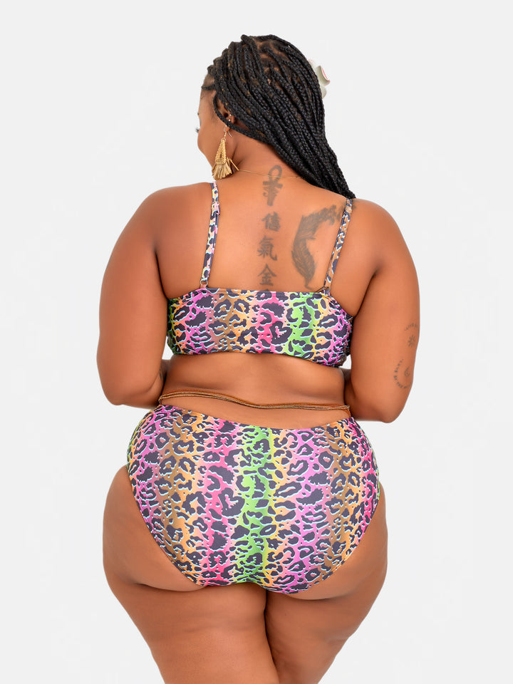 Printed plus size contouring bikini