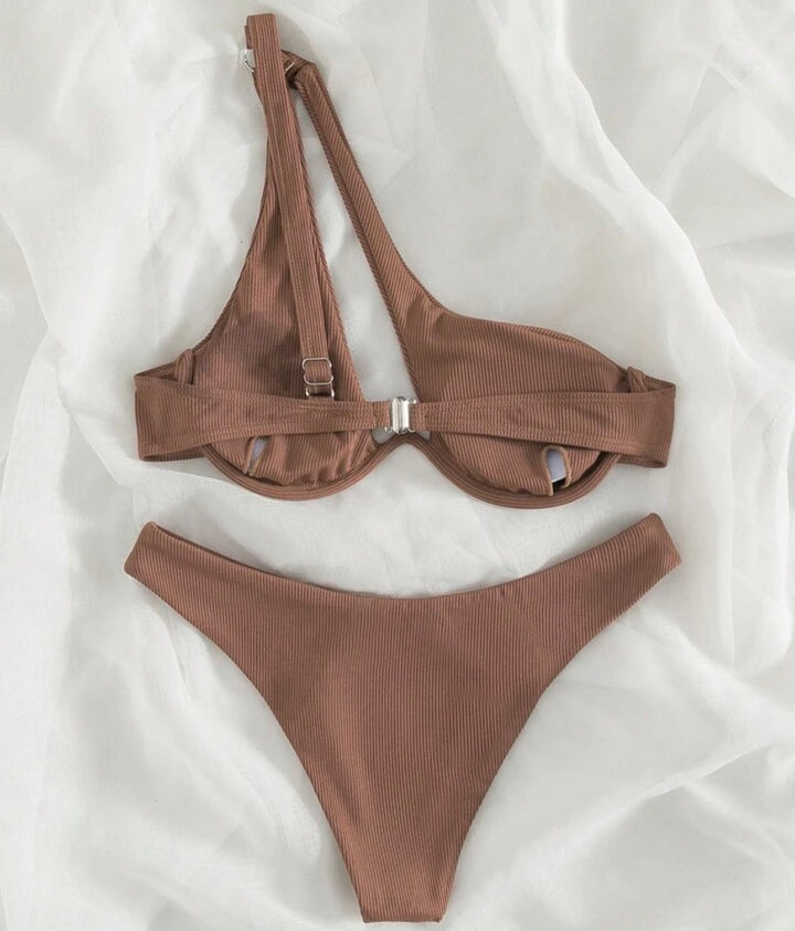 Ribbed high cut bikini