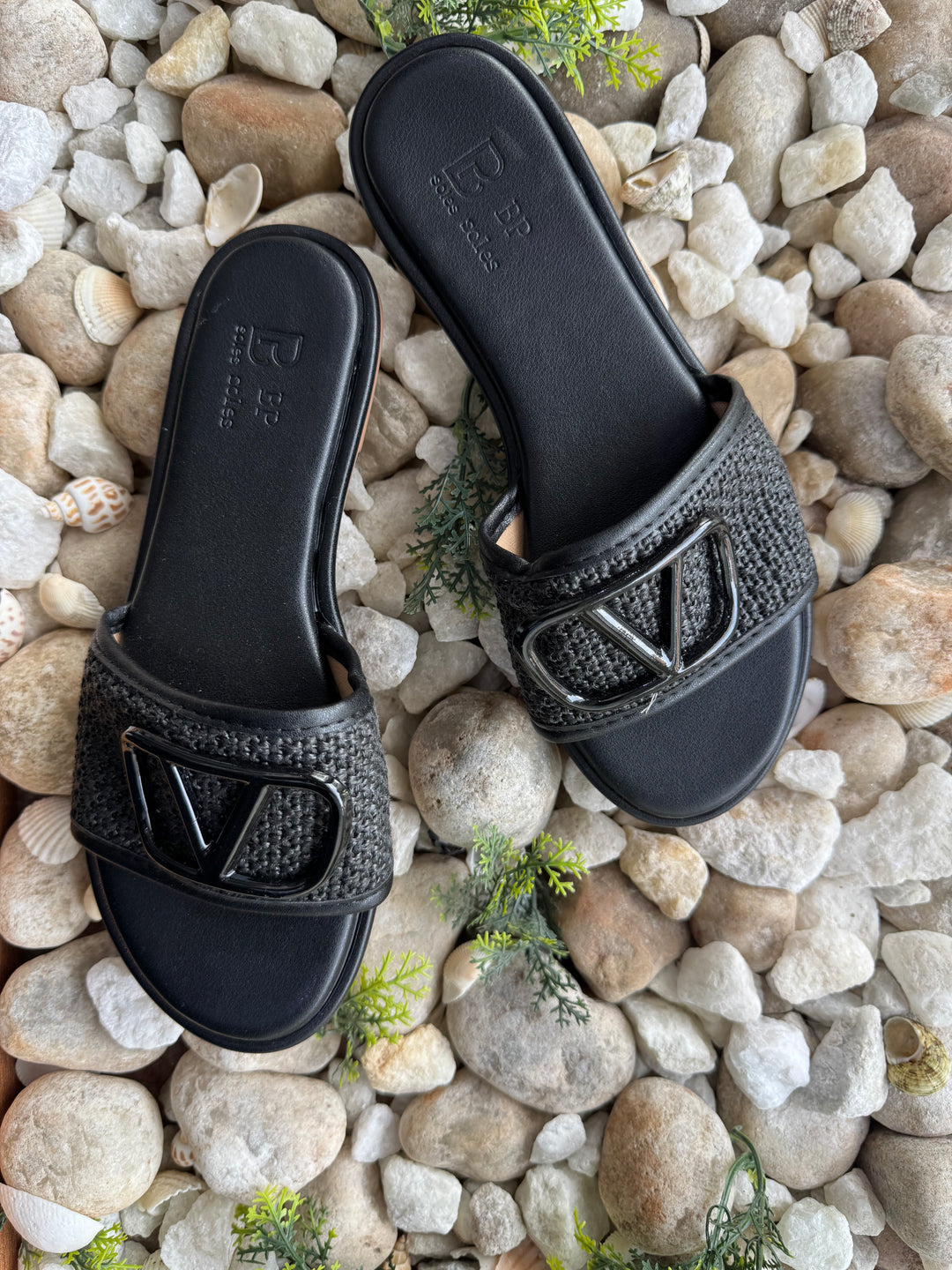 Slip-on sandals for women