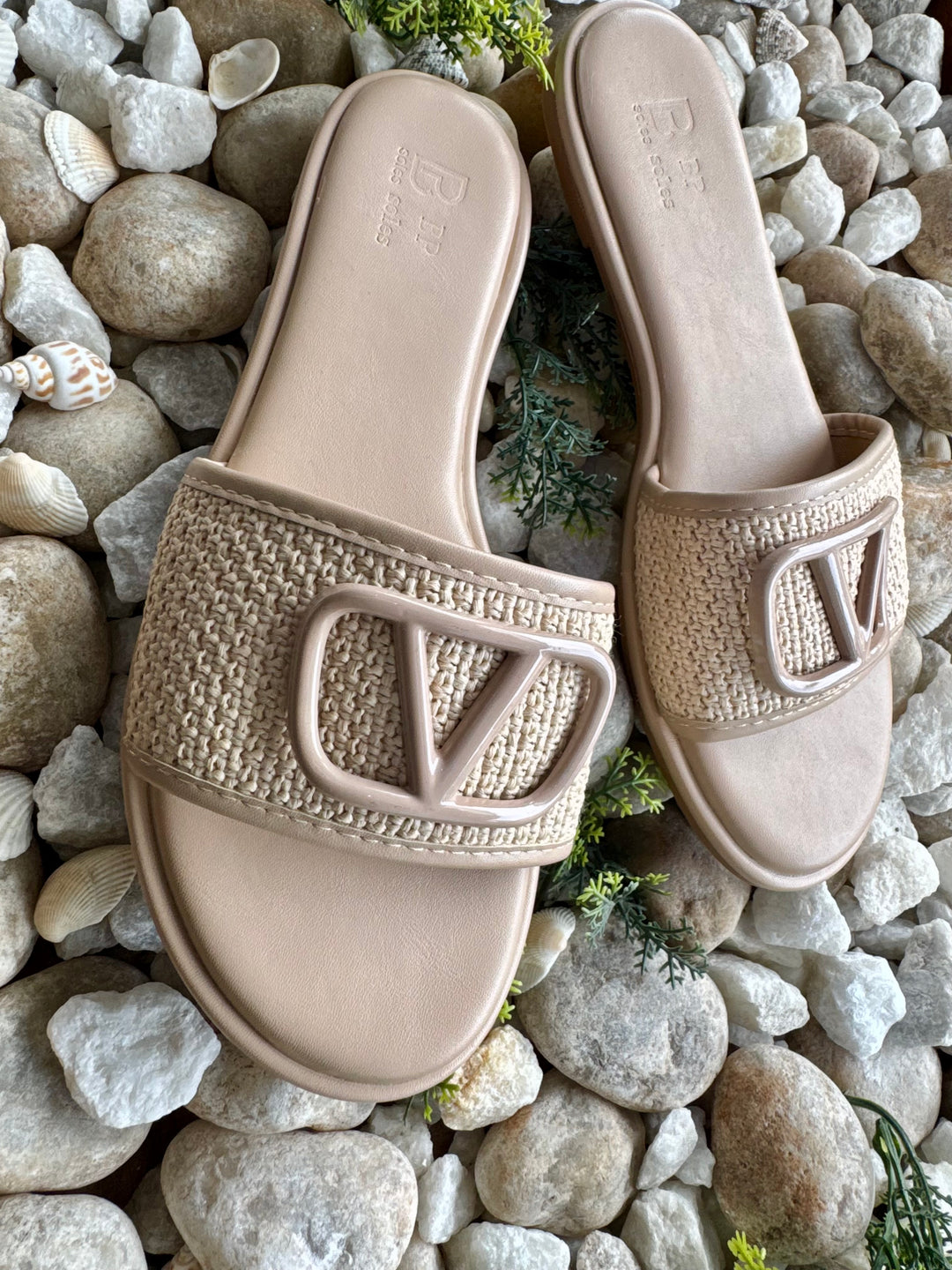 Slip-on sandals for women