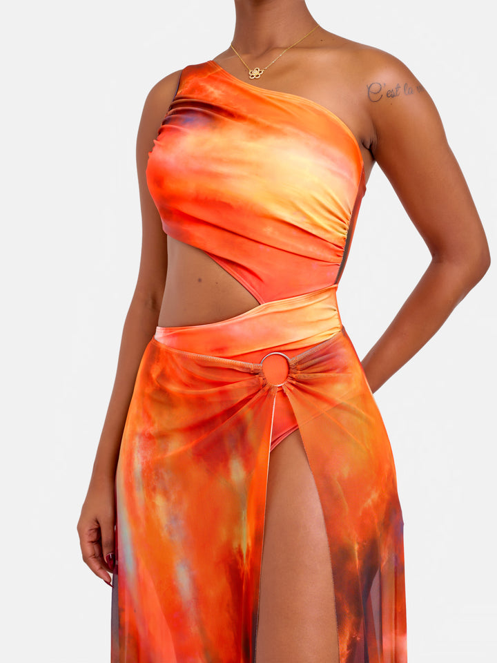 Curve sculpting cut out illusion one piece