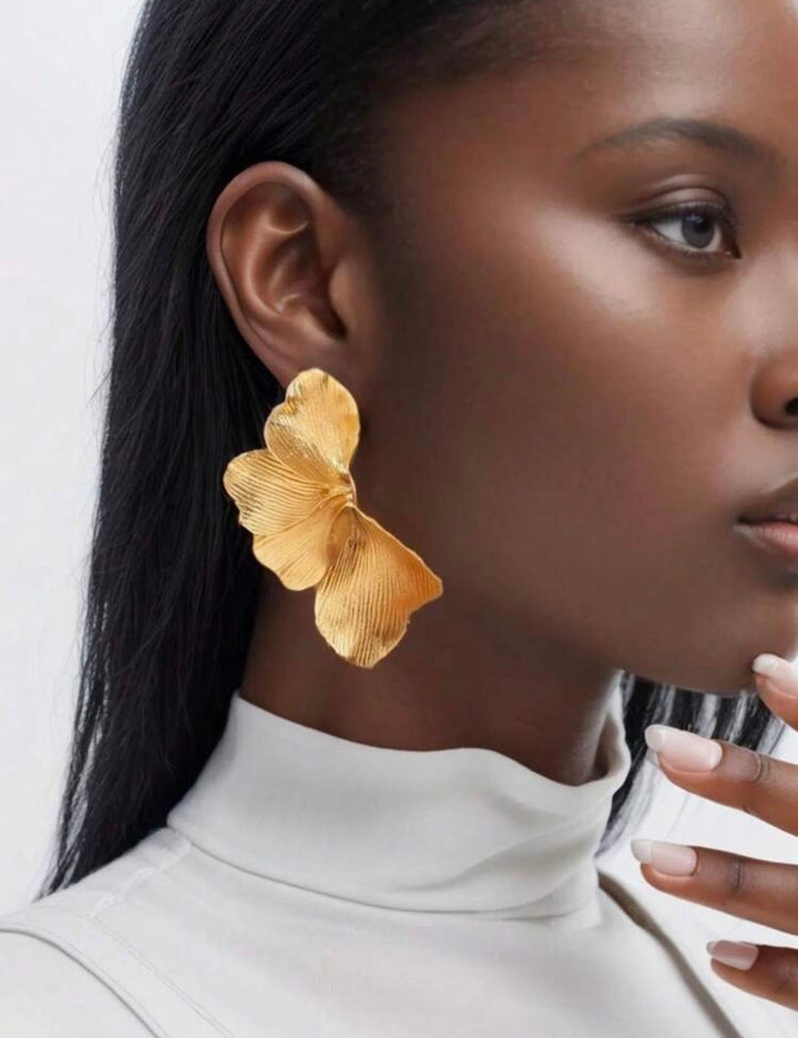 Gold petal earrings 1