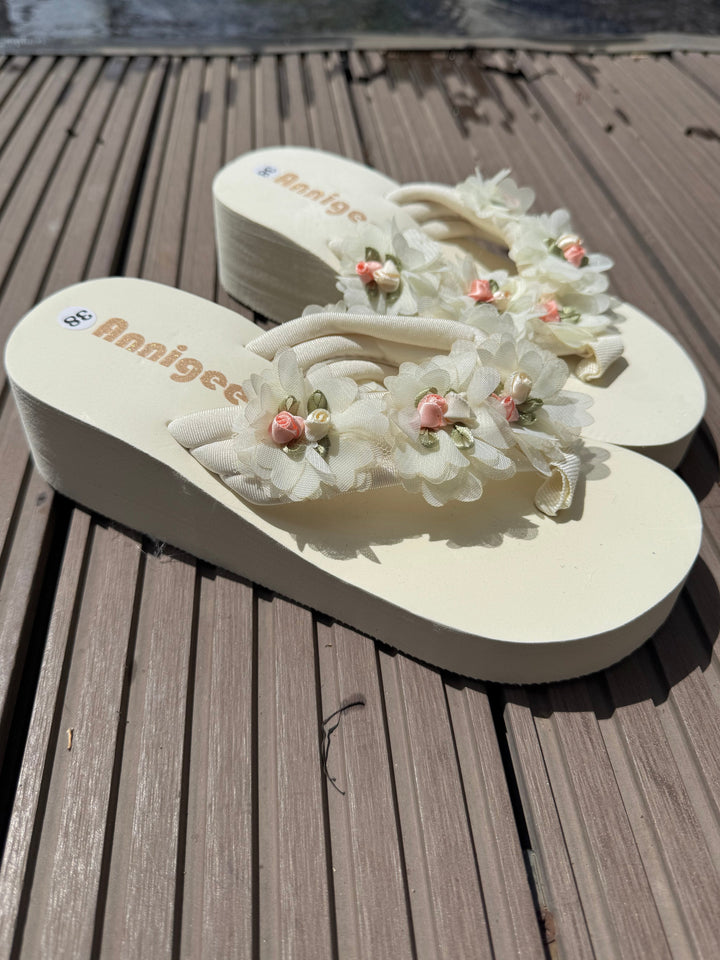 Floral wedge sandals