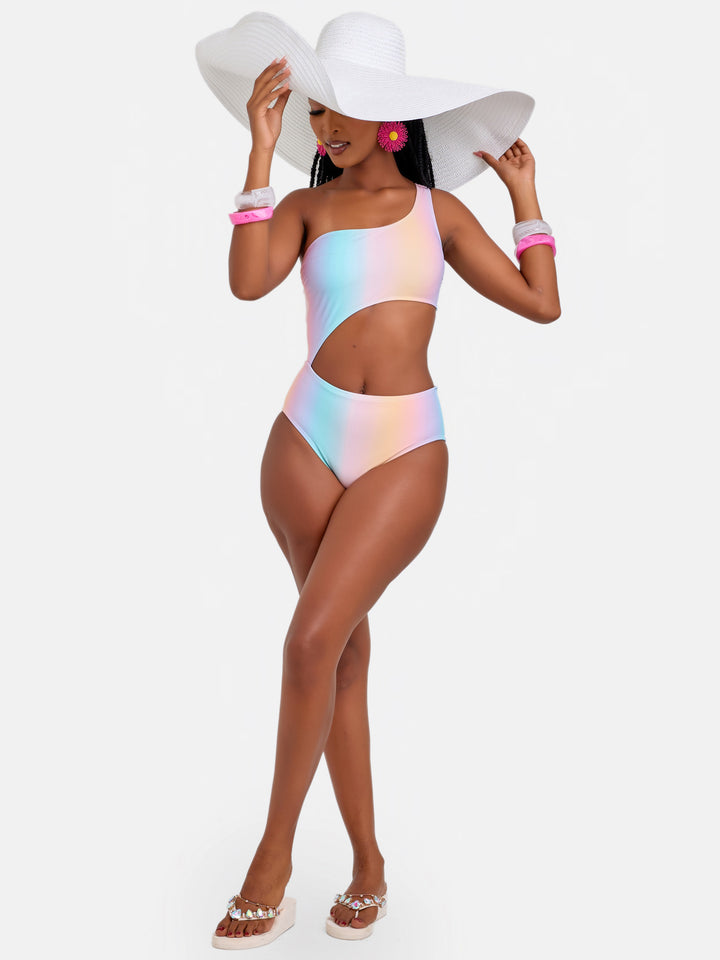 Ombre curve enhancing one piece