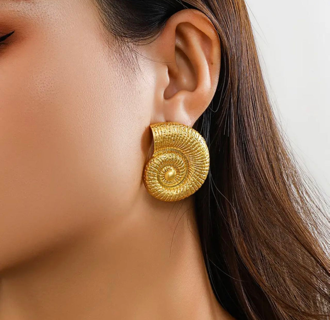 Gold snail earrings