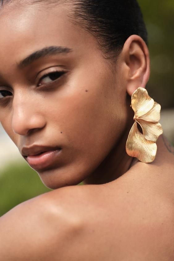 Gold petal earrings 1