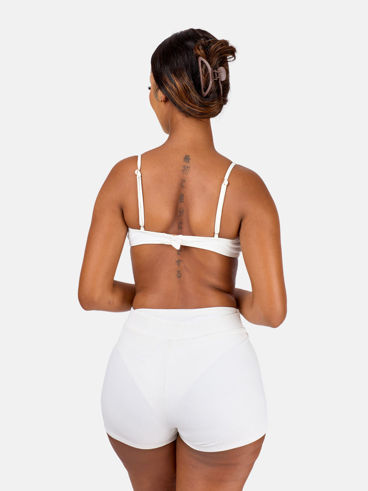 Underwire bikini with shorts
