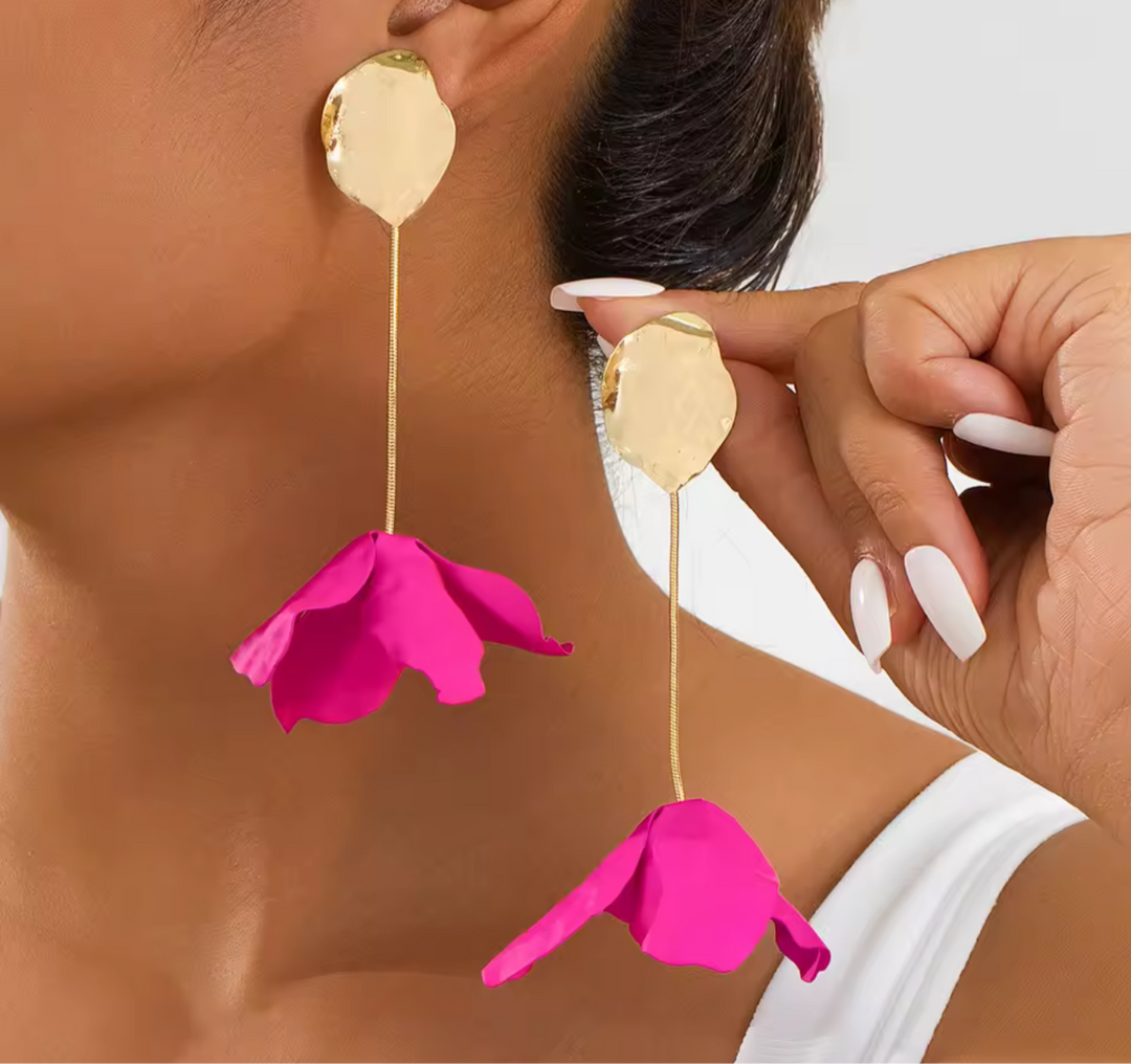 Dangle rose earrings