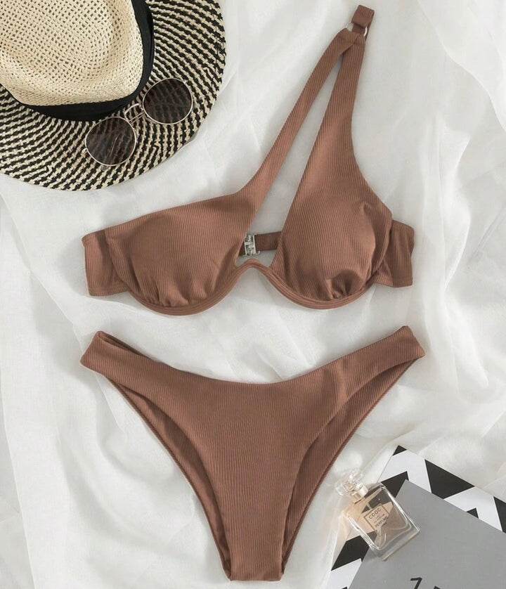 Ribbed high cut bikini