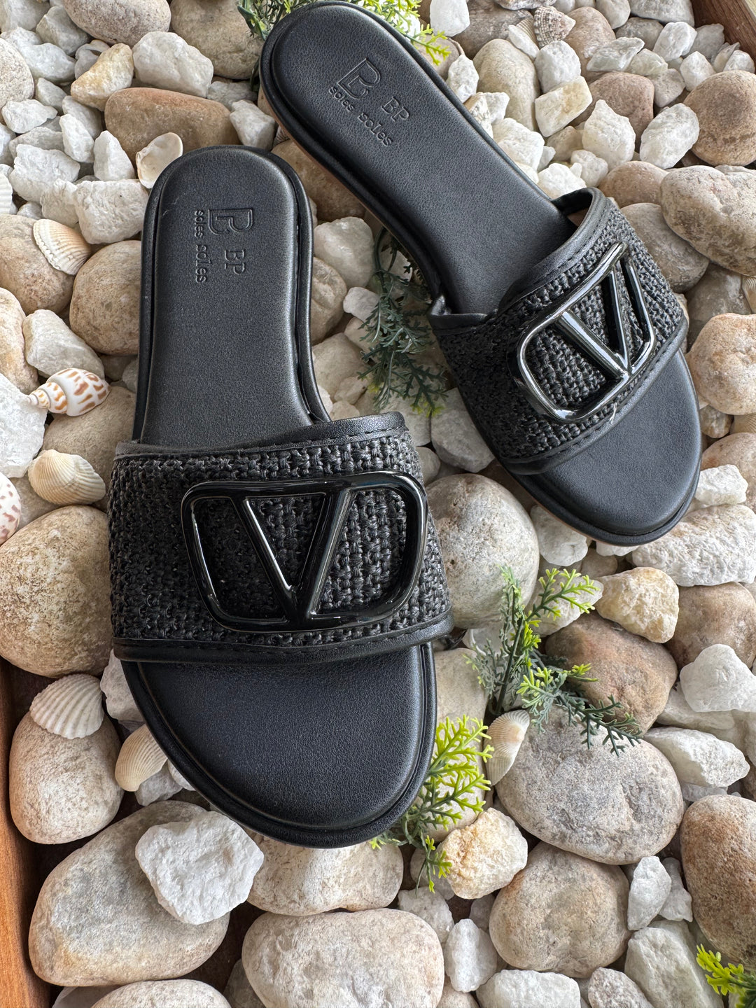 Slip-on sandals for women