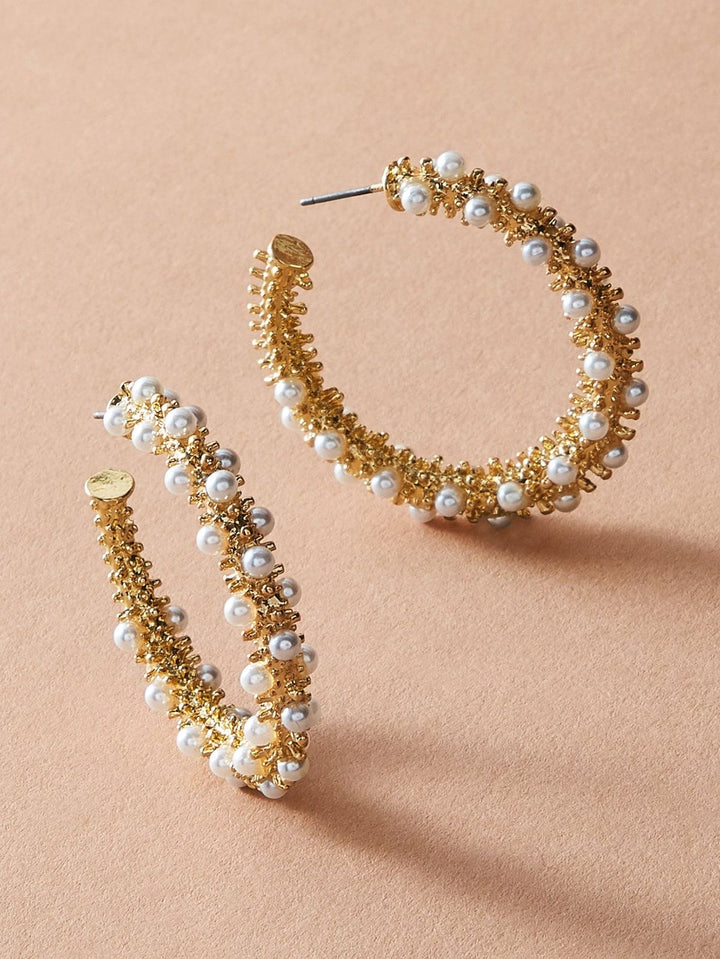 C-shape pearl earrings