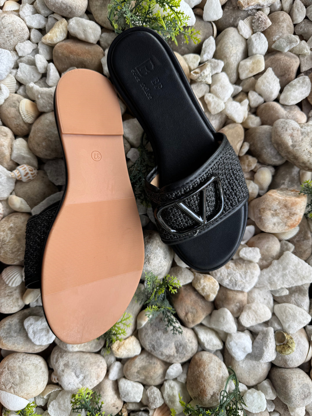 Slip-on sandals for women