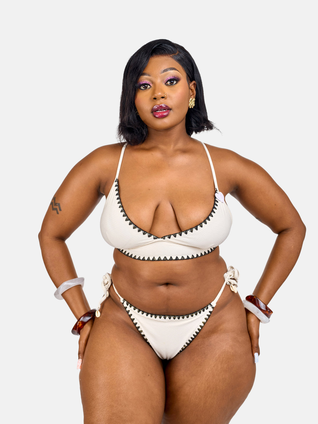 Cross tie stringed bikini
