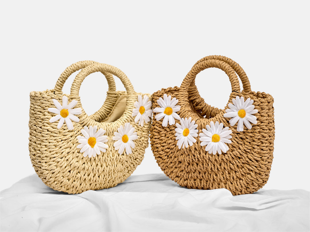 Daisy sling bag