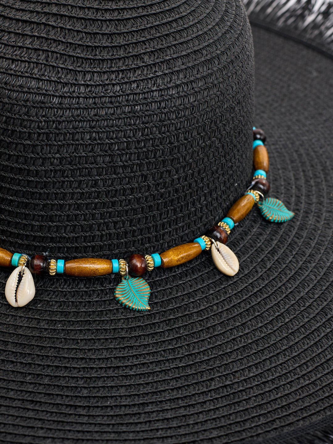 Unfinished beach hat with beads
