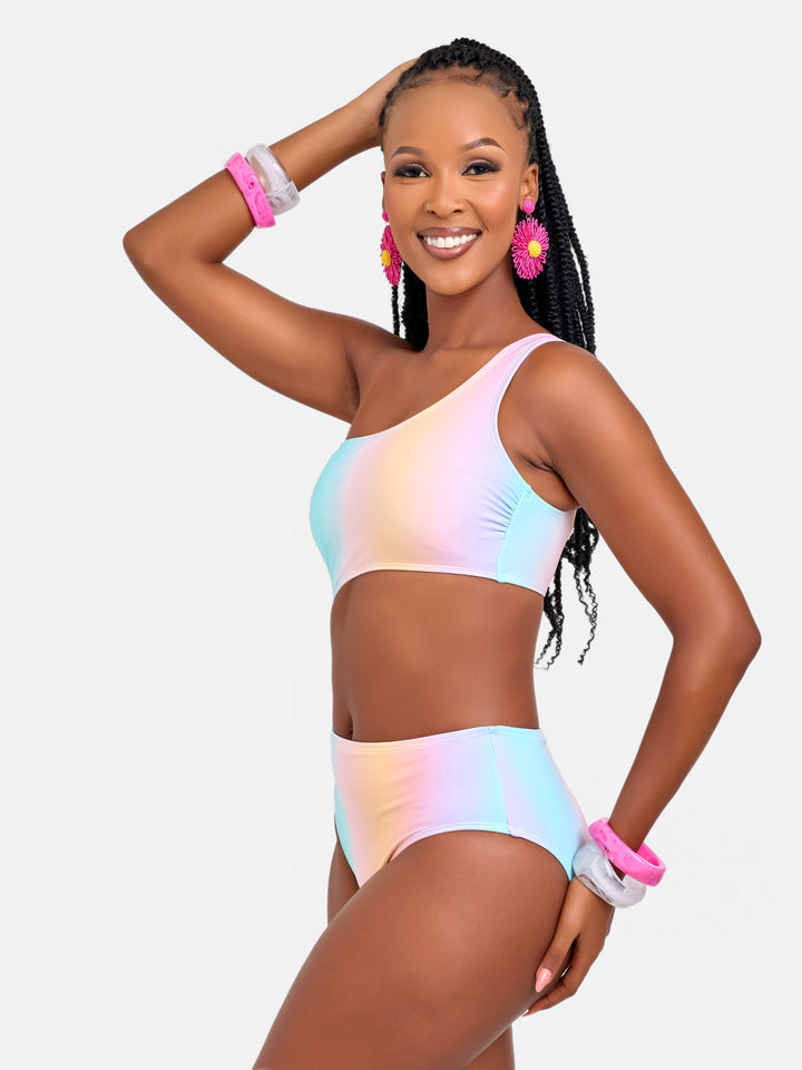 Ombre curve enhancing one piece