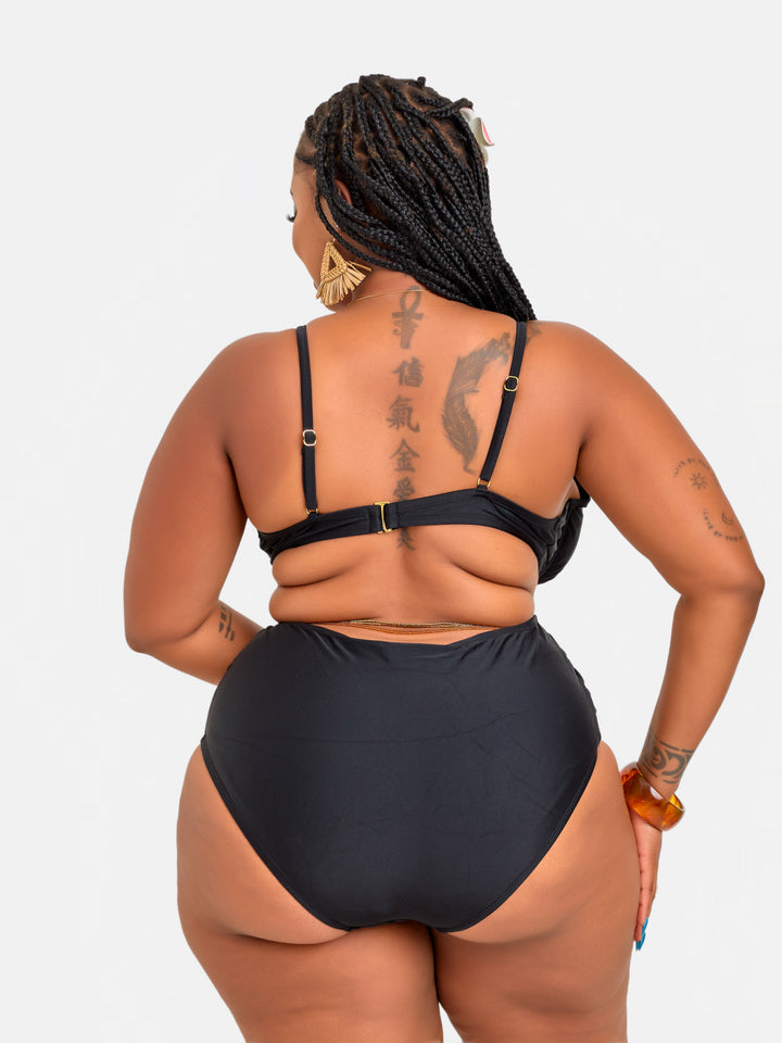 Sculpting curve-enhancing one piece