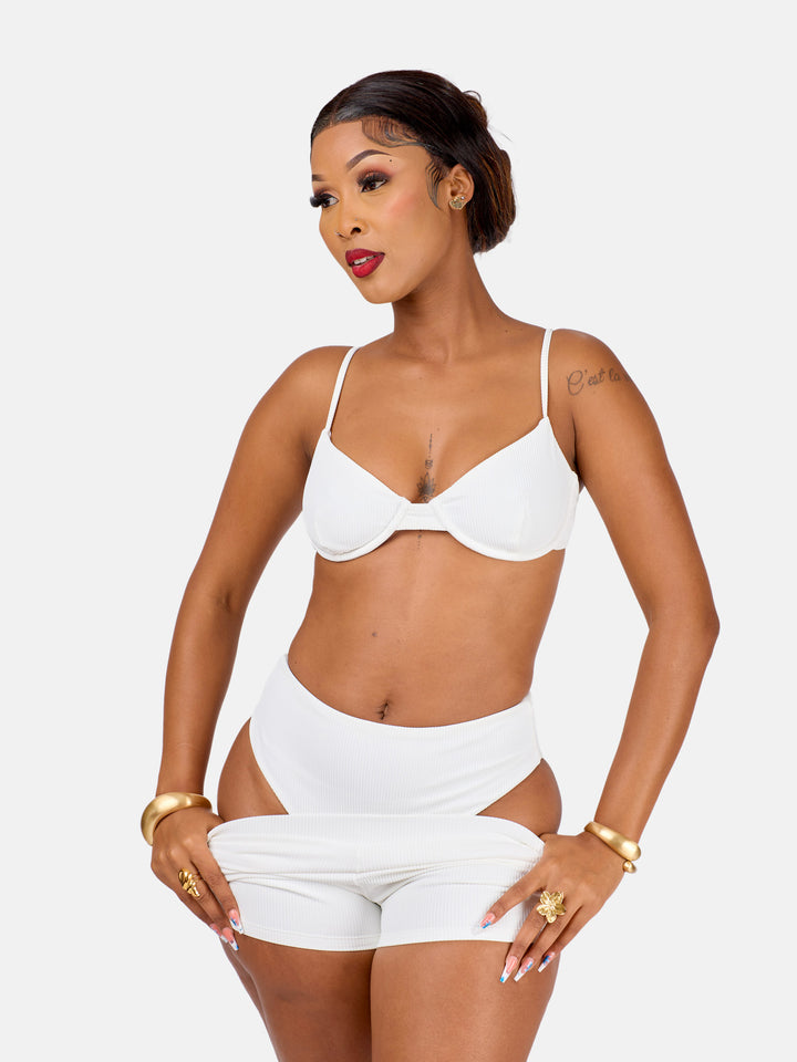 Underwire bikini with shorts