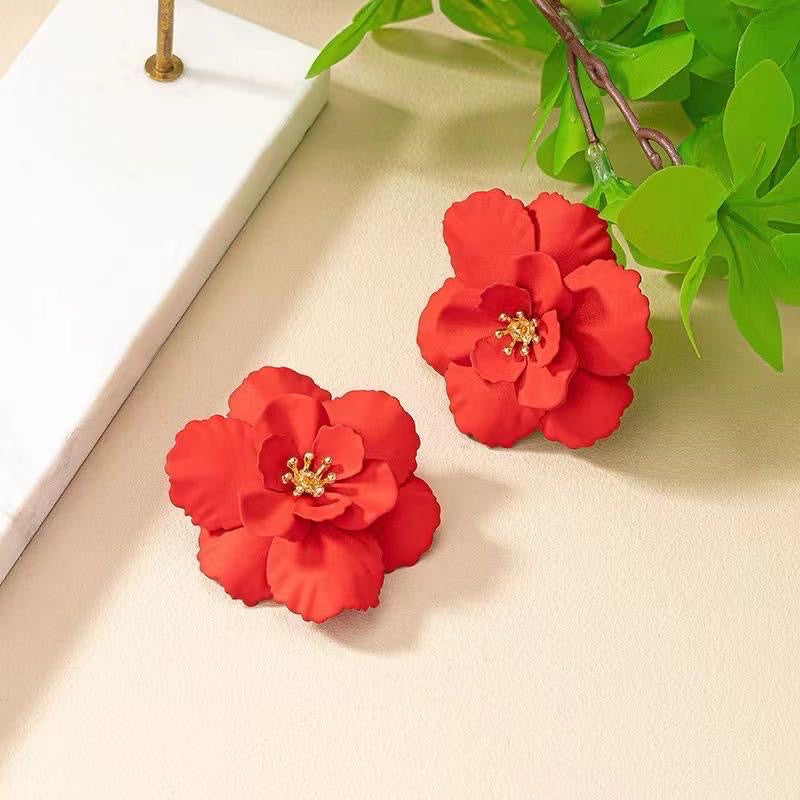 Fresh floral stud earrings