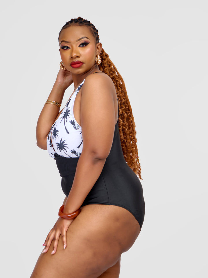 One piece with palm print